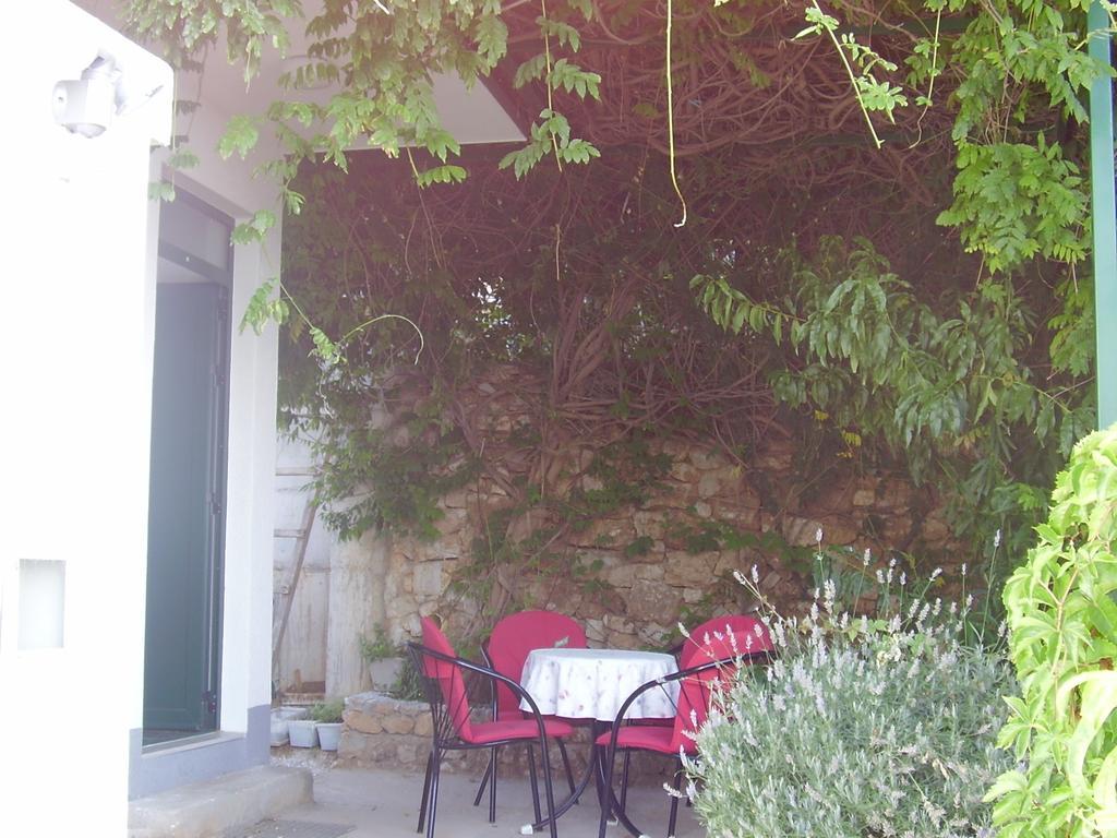 Petar Apartment Omiš Szoba fotó