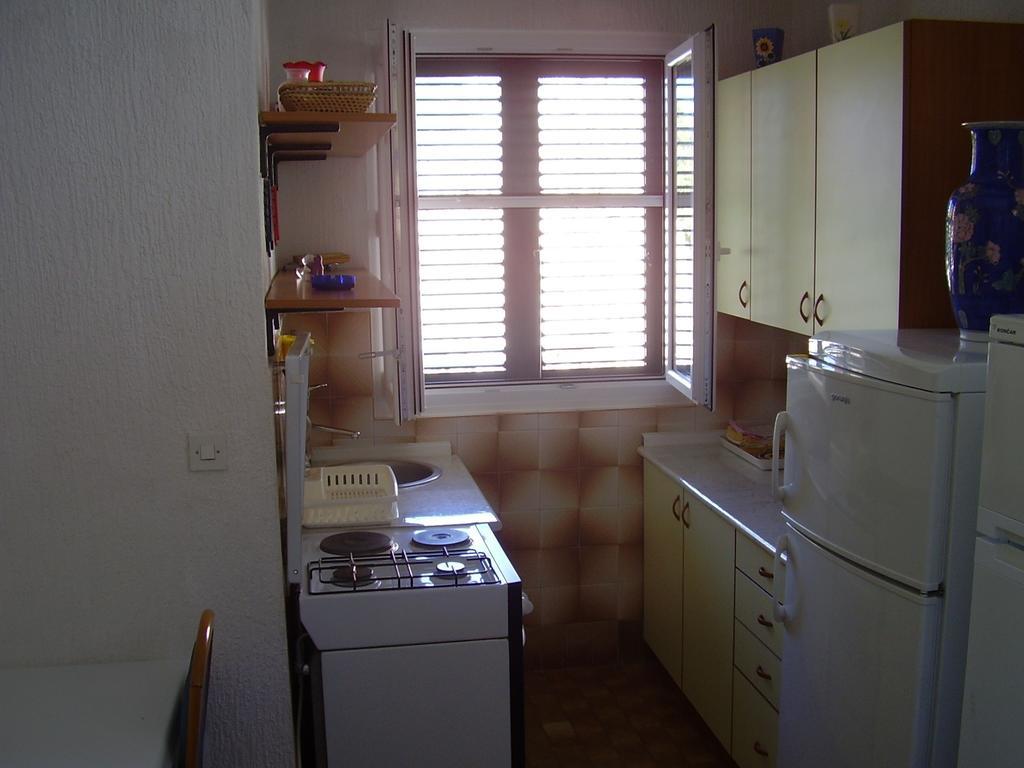 Petar Apartment Omiš Szoba fotó