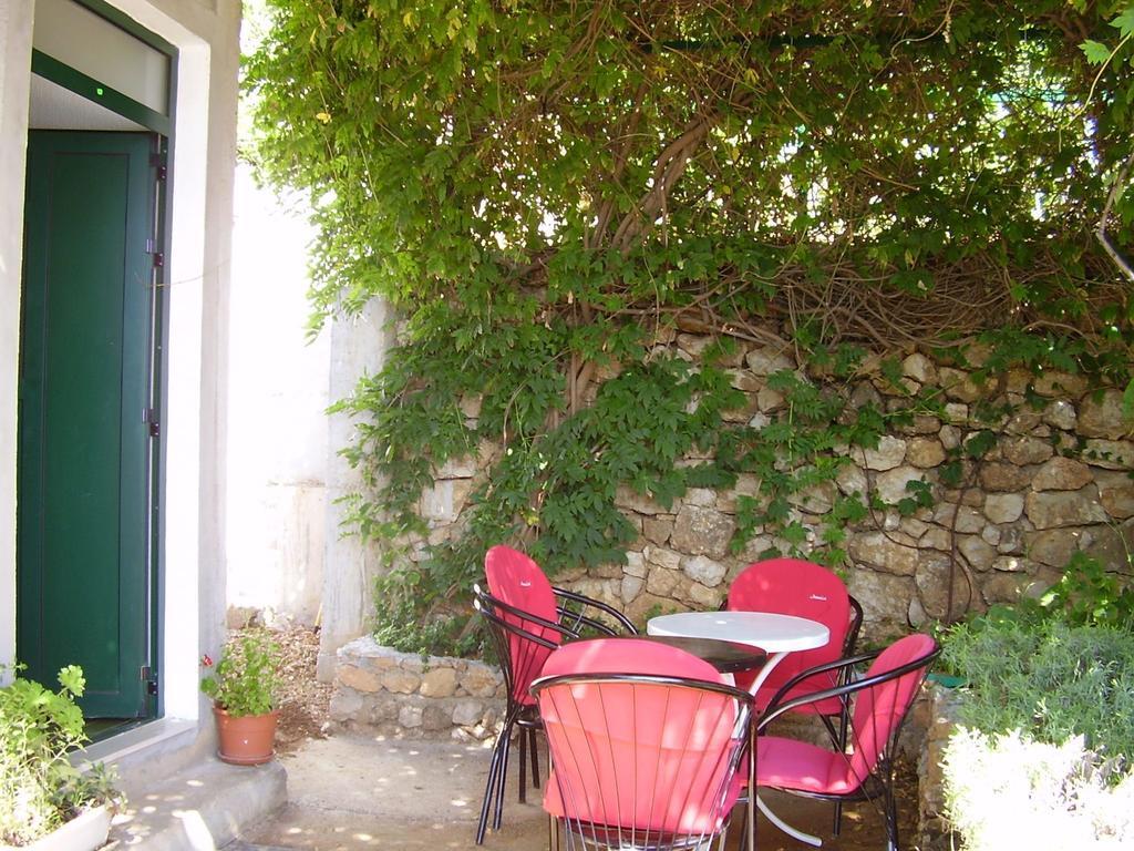 Petar Apartment Omiš Szoba fotó
